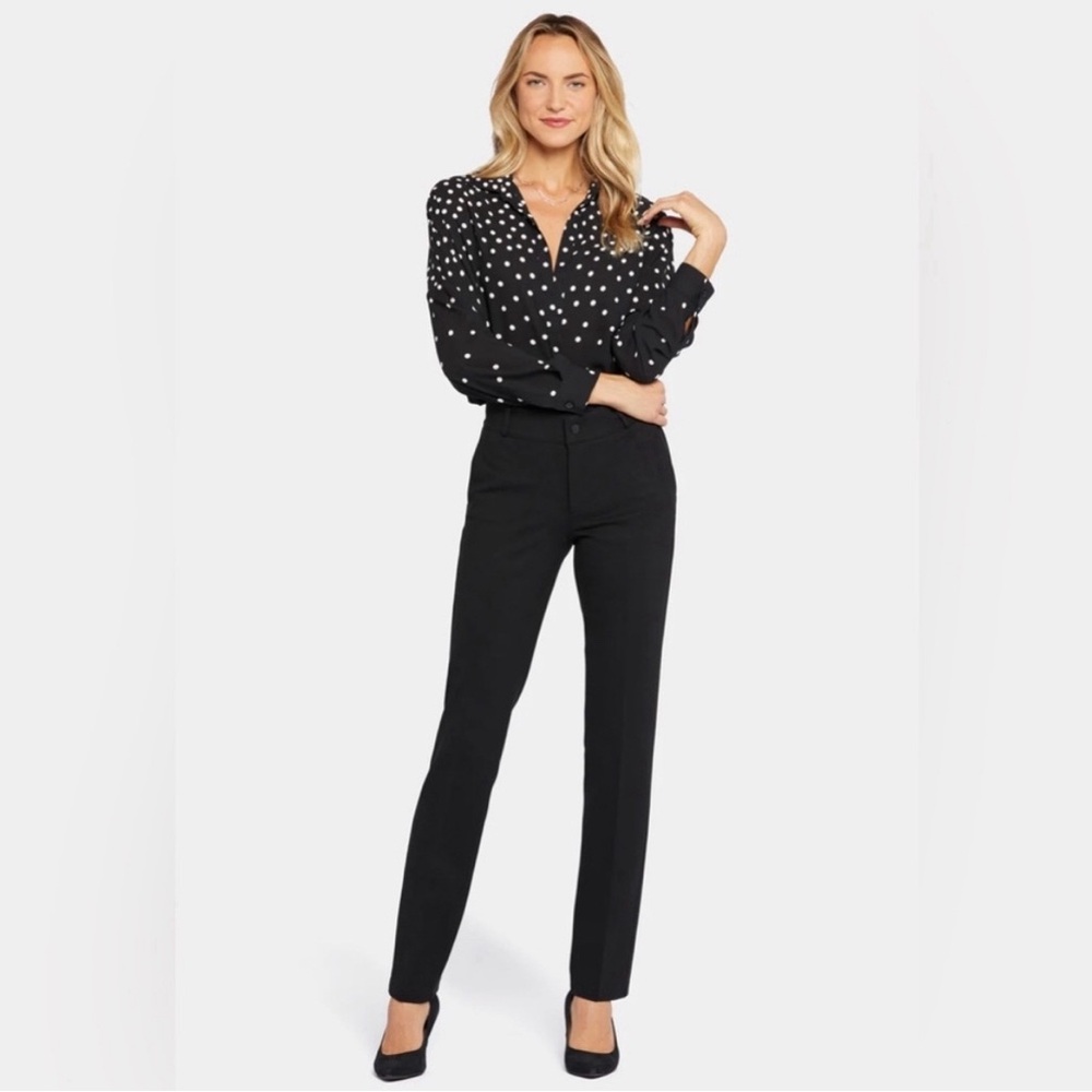 NYDJ SCULPTURE Black Pull-On Flared Pants Sz Medium Pants